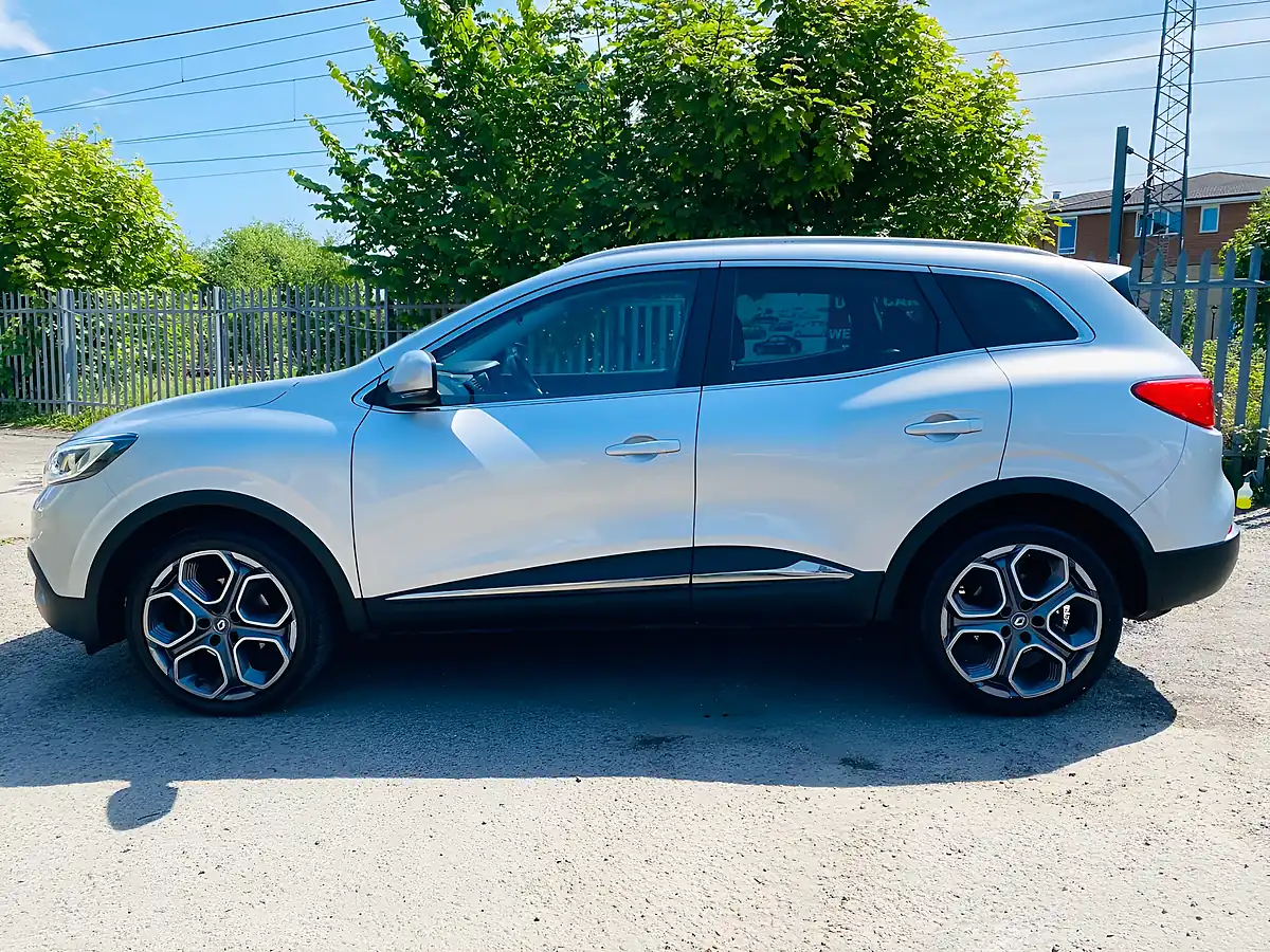 Used 2016 Renault Kadjar Dynamique S Nav Silver - Interior and Exterior details 10