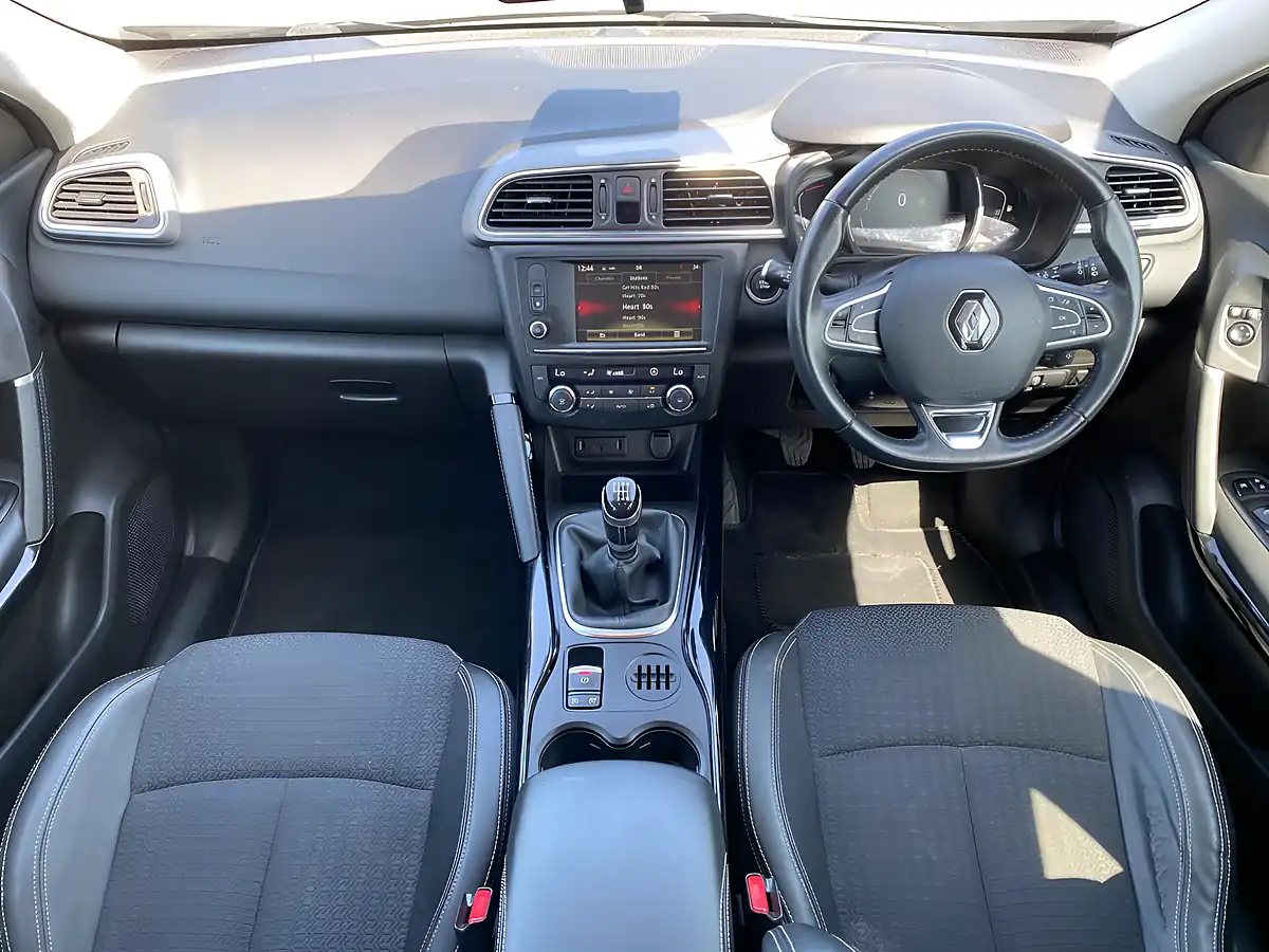 Used 2016 Renault Kadjar Dynamique S Nav Silver - Interior and Exterior details 4