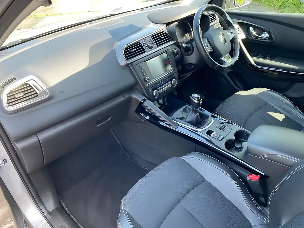 Used 2016 Renault Kadjar Dynamique S Nav Silver - Interior and Exterior details 5