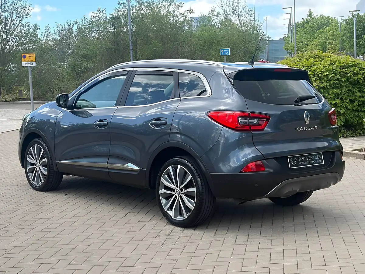 Used 2016 Renault Kadjar Grey - Interior and Exterior details 5