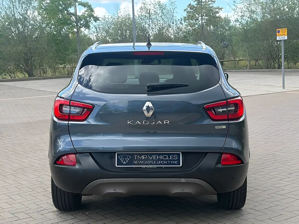 Used 2016 Renault Kadjar Grey - Interior and Exterior details 6