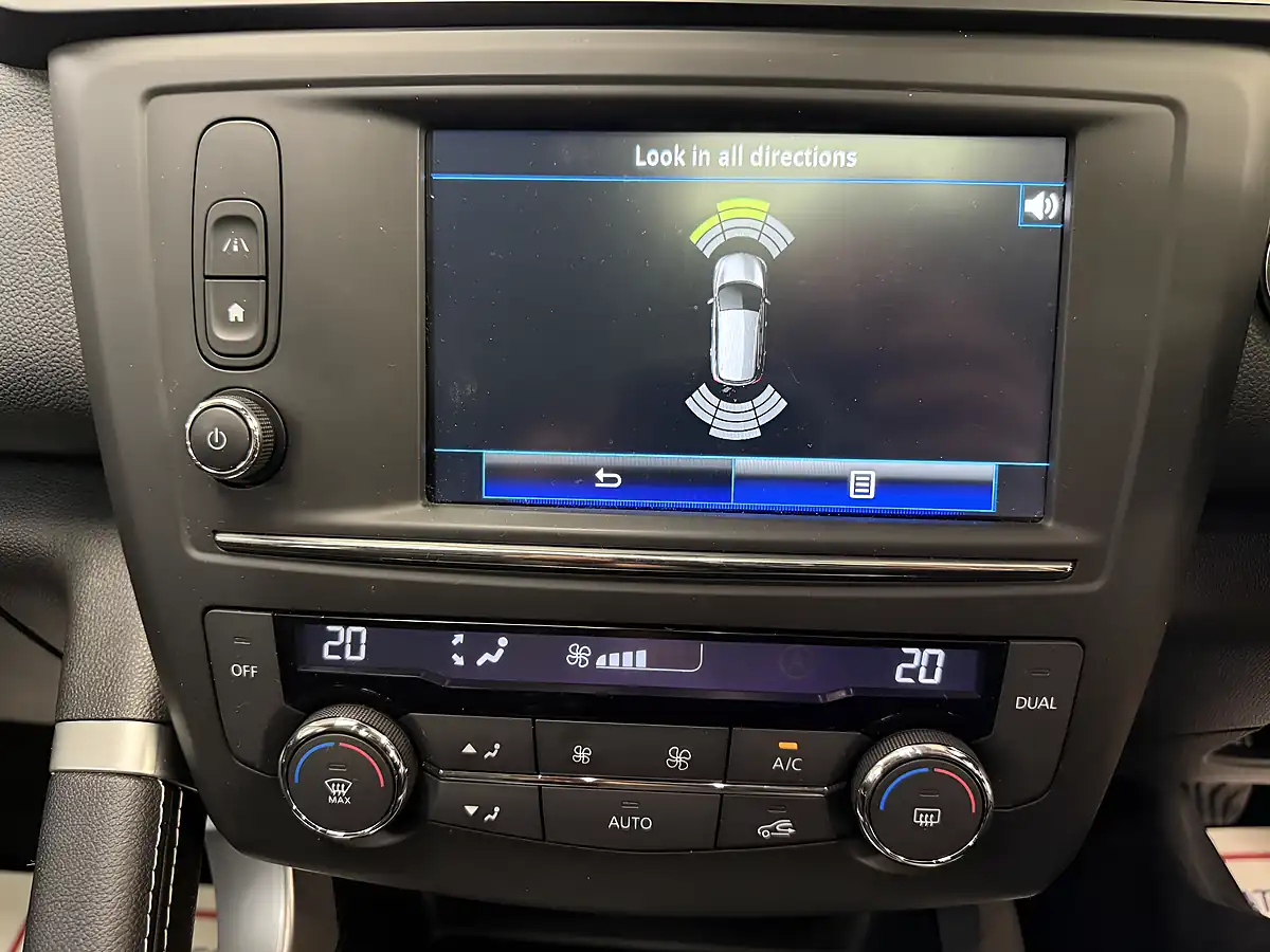 Used 2016 Renault Kadjar Signature Nav Blue - Interior and Exterior details 15