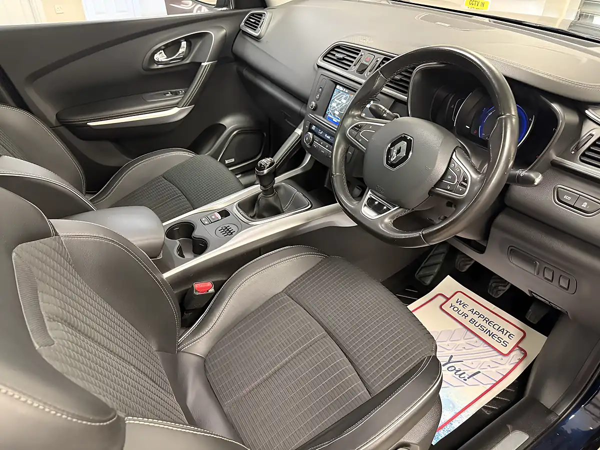 Used 2016 Renault Kadjar Signature Nav Blue - Interior and Exterior details 5