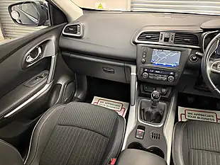 Used 2016 Renault Kadjar Signature Nav Blue - Interior and Exterior details 7
