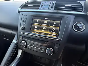 Used 2016 Renault Kadjar Signature Nav Diamond Black - Interior and Exterior details 12