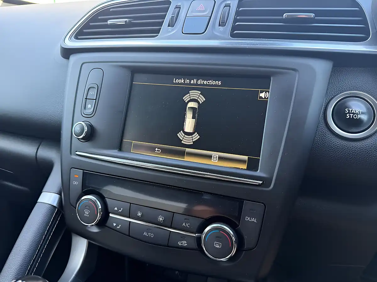 Used 2016 Renault Kadjar Signature Nav Diamond Black - Interior and Exterior details 13