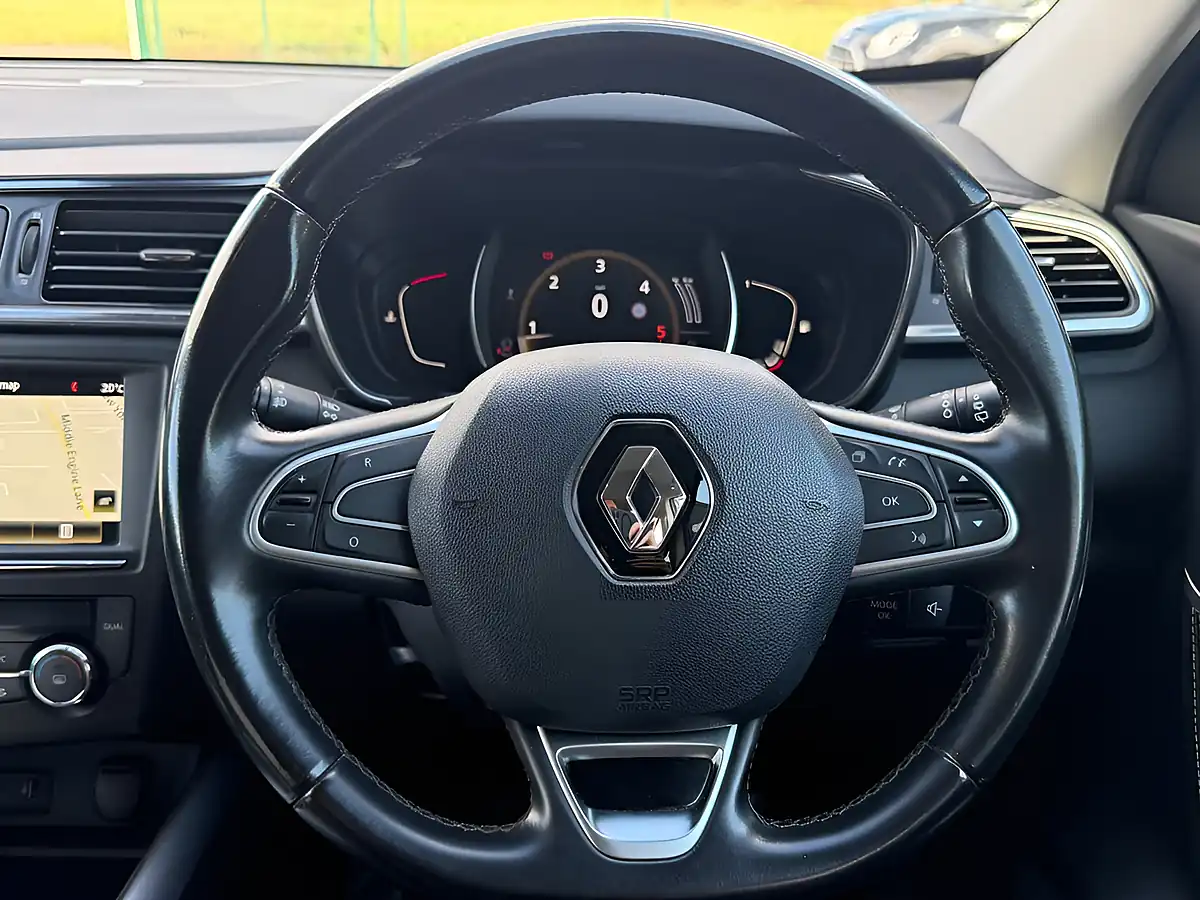 Used 2016 Renault Kadjar Signature Nav Diamond Black - Interior and Exterior details 8