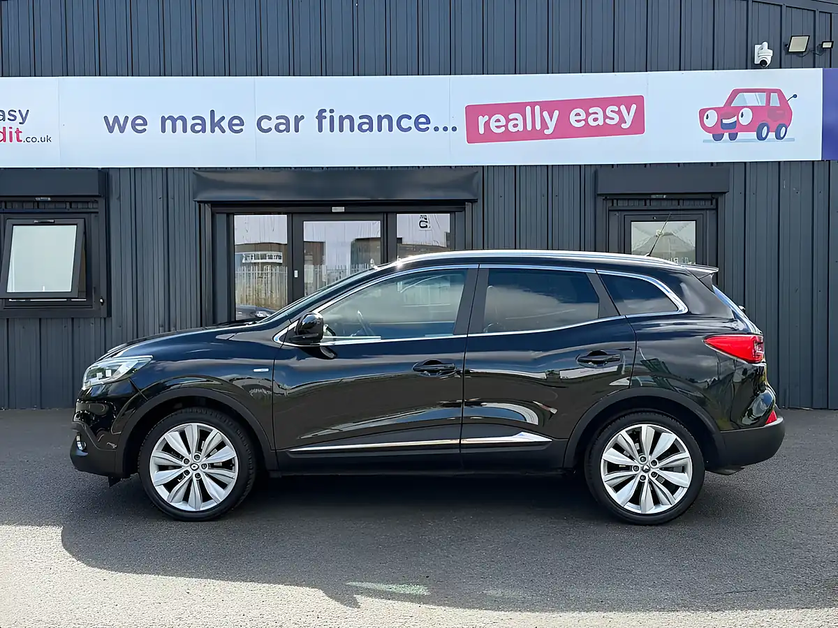 Used 2016 Renault Kadjar Signature Nav Diamond Black - Interior and Exterior details 9