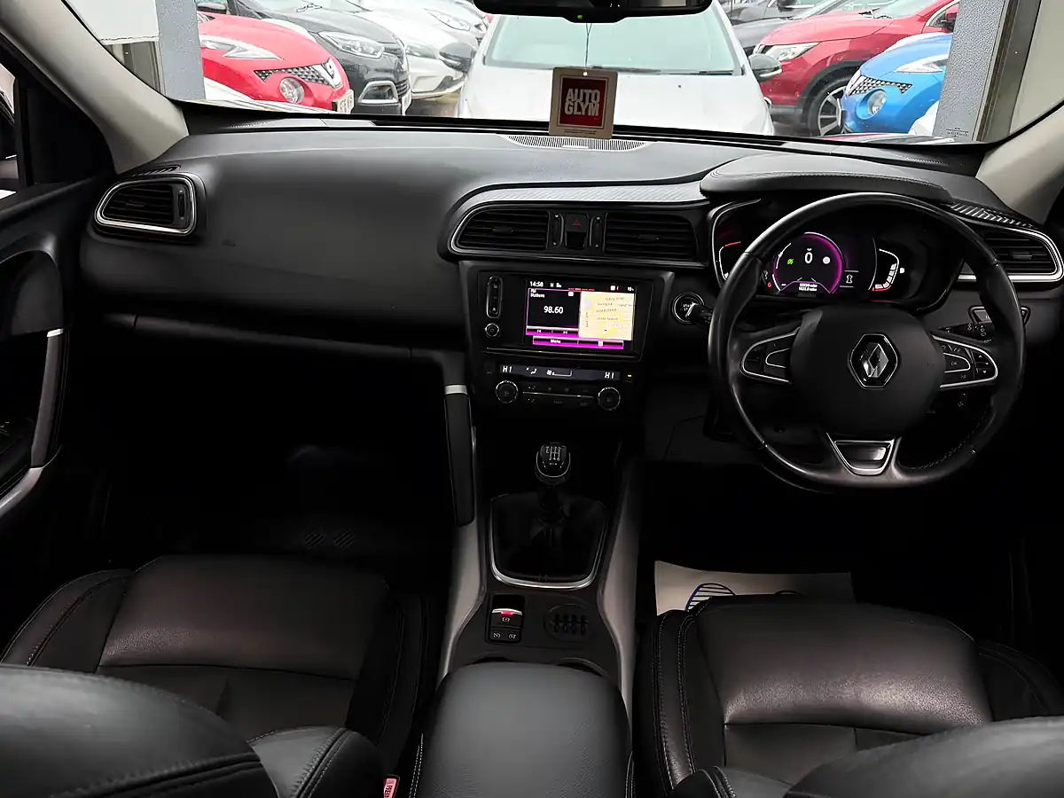 Used 2016 Renault Kadjar Signature Nav Grey - Interior and Exterior details 10