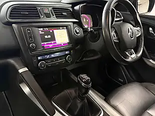Used 2016 Renault Kadjar Signature Nav Grey - Interior and Exterior details 12