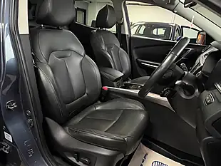 Used 2016 Renault Kadjar Signature Nav Grey - Interior and Exterior details 16