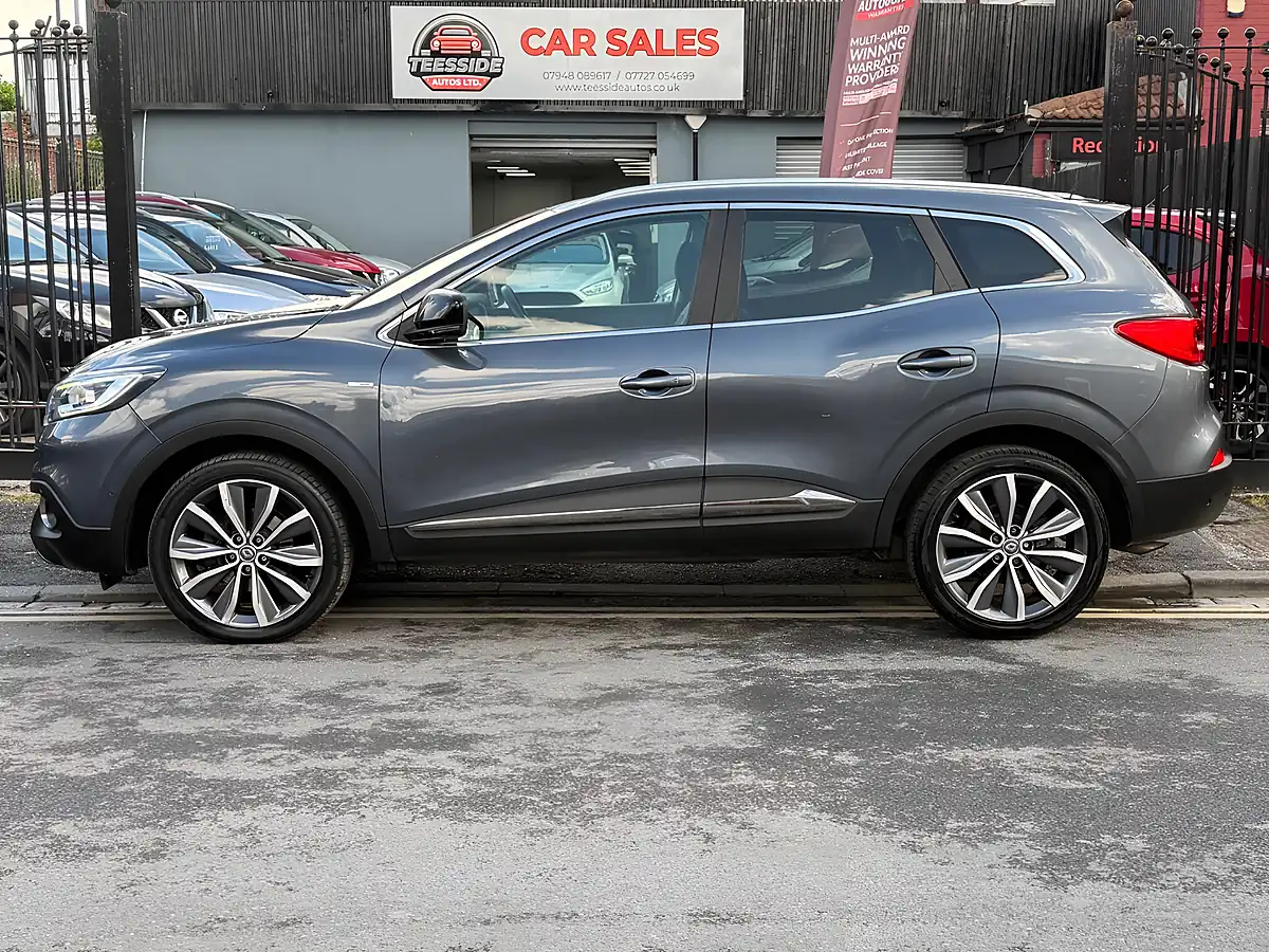 Used 2016 Renault Kadjar Signature Nav Grey - Interior and Exterior details 4