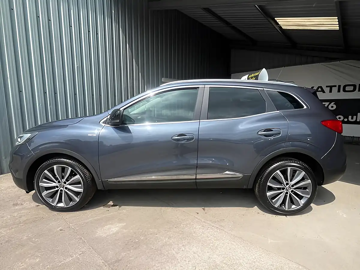 Used 2016 Renault Kadjar Signature Nav Grey - Interior and Exterior details 10