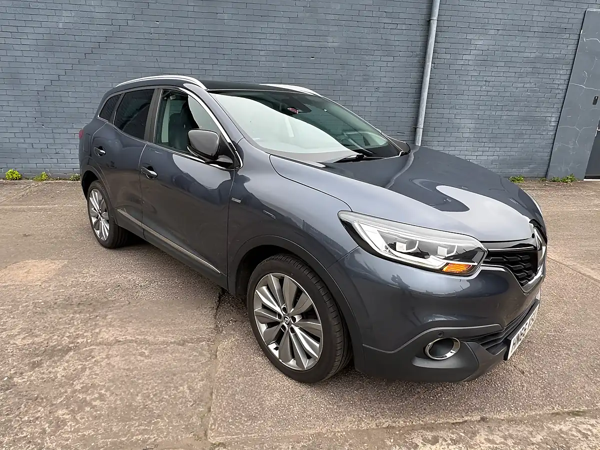 Used 2016 Renault Kadjar Signature Nav Grey - Front View