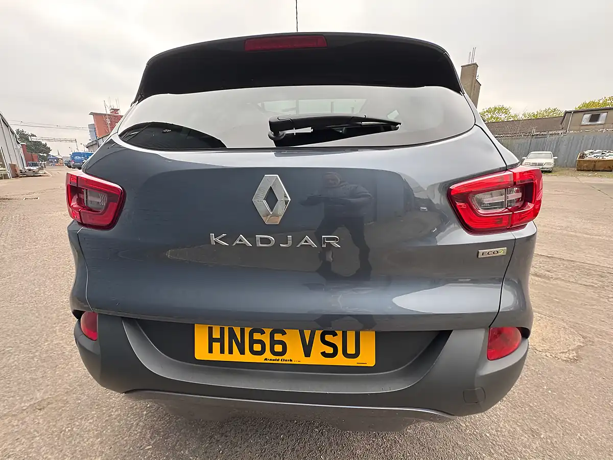 Used 2016 Renault Kadjar Signature Nav Grey - Interior and Exterior details 16