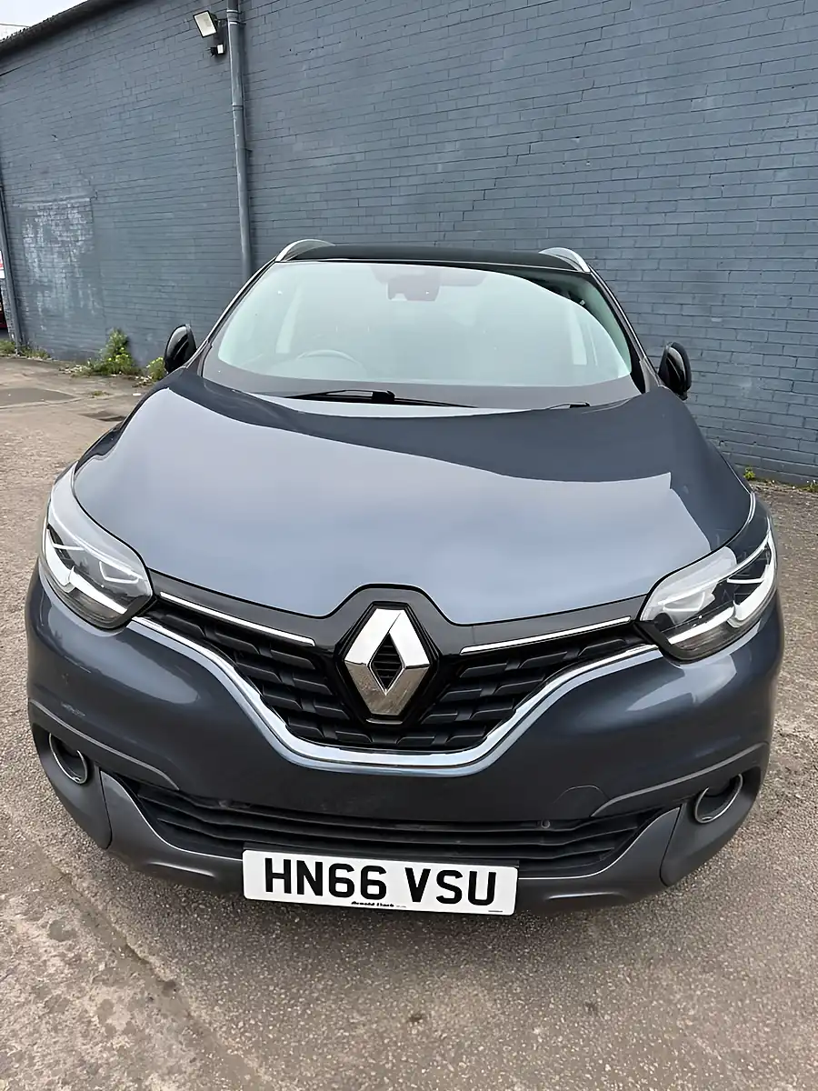 Used 2016 Renault Kadjar Signature Nav Grey - Interior and Exterior details 7