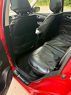 Used 2016 Renault Kadjar Signature Nav Red - Interior and Exterior details 10