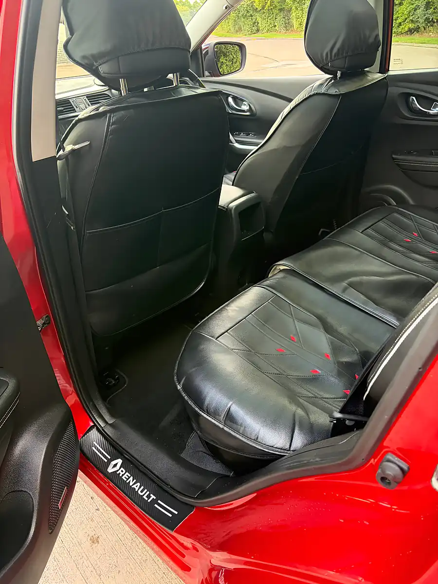 Used 2016 Renault Kadjar Signature Nav Red - Interior and Exterior details 10