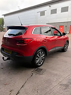 Used 2016 Renault Kadjar Signature Nav Red - Interior and Exterior details 5