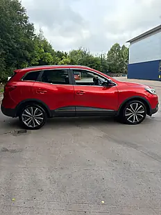 Used 2016 Renault Kadjar Signature Nav Red - Interior and Exterior details 6