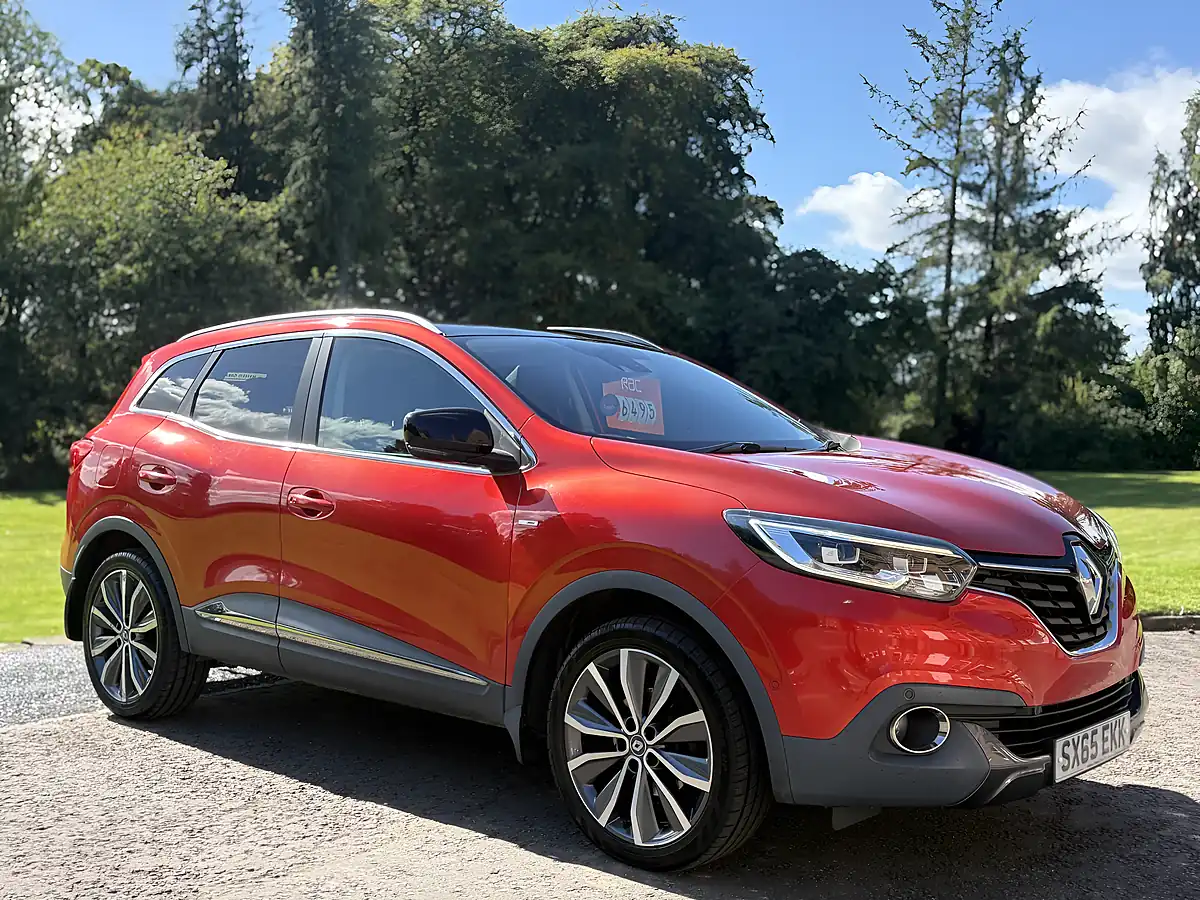 Used 2016 Renault Kadjar Signature Nav Red - Interior and Exterior details 3