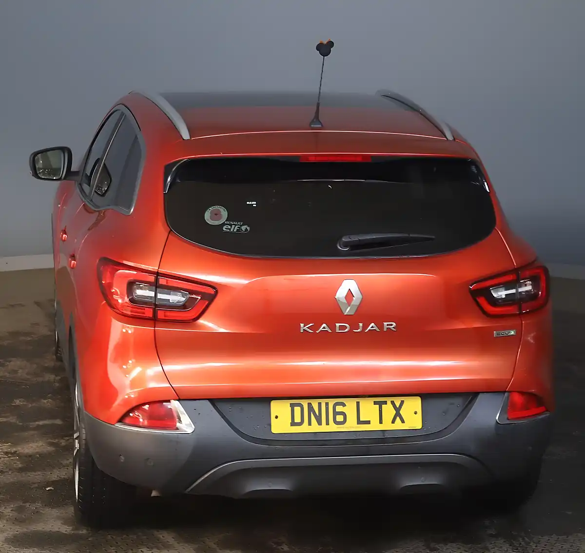 Used 2016 Renault Kadjar Signature Nav Red - Interior and Exterior details 5