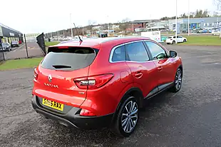 Used 2016 Renault Kadjar Signature Red - Interior and Exterior details 12