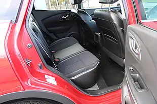 Used 2016 Renault Kadjar Signature Red - Interior and Exterior details 14