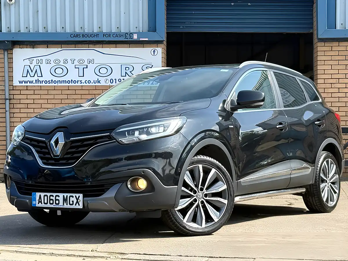Used 2016 Renault Kadjar Signature S Nav Black - Interior and Exterior details 2