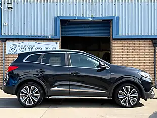 Used 2016 Renault Kadjar Signature S Nav Black - Interior and Exterior details 6