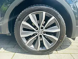 Used 2016 Renault Kadjar Signature S Nav Black - Interior and Exterior details 18