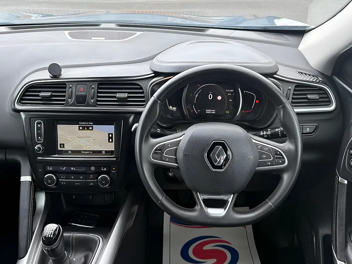 Used 2016 Renault Kadjar Signature S Nav Grey - Interior and Exterior details 11