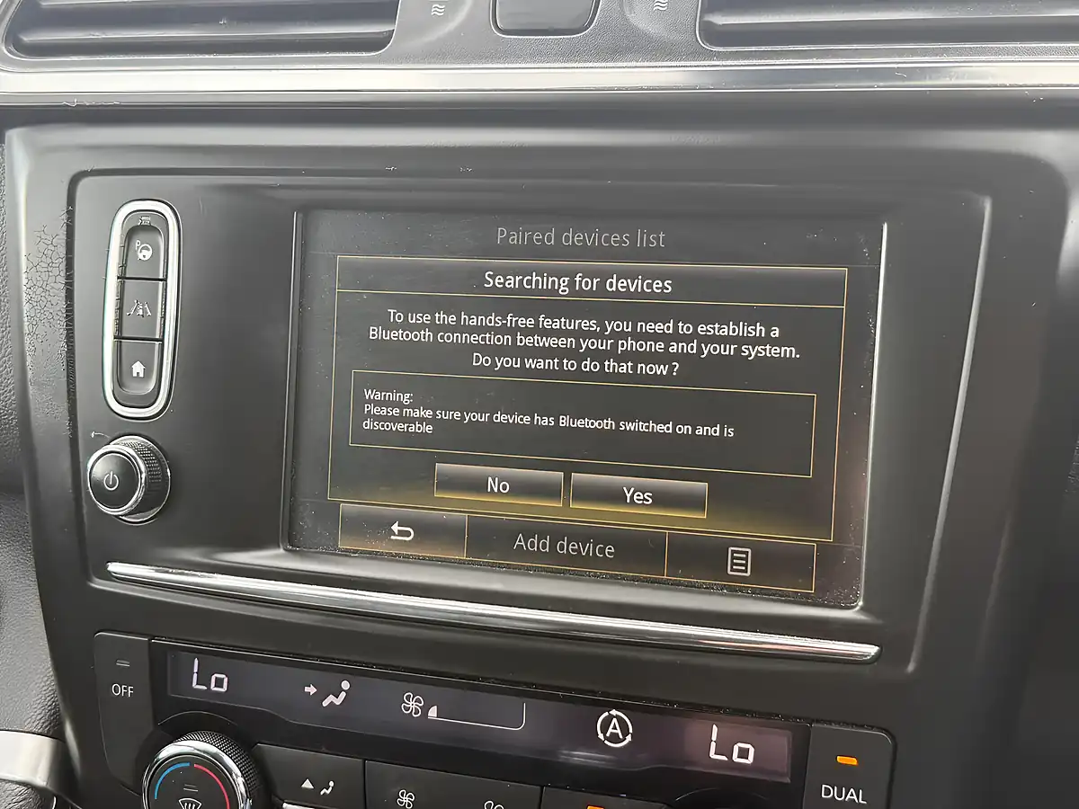 Used 2016 Renault Kadjar Signature S Nav Grey - Interior and Exterior details 15