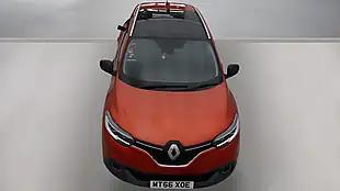 Used 2016 Renault Kadjar Signature S Nav Red - Interior and Exterior details 7