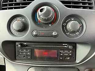 Used 2016 Renault Kangoo Business+ White - Interior and Exterior details 12