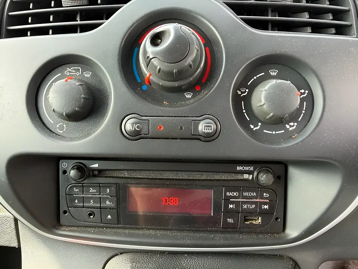 Used 2016 Renault Kangoo Business+ White - Interior and Exterior details 12