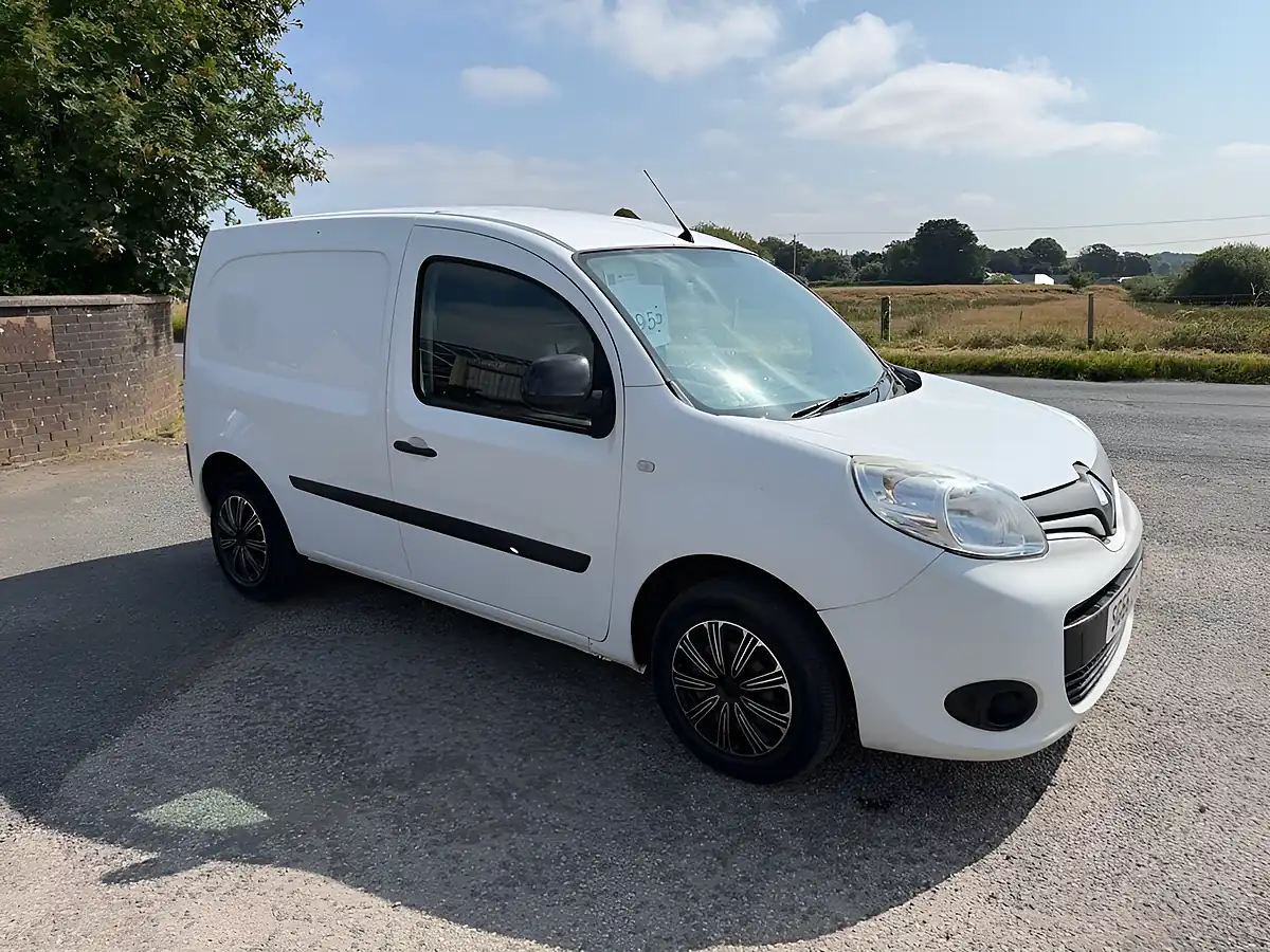 Used 2016 Renault Kangoo Business+ White - Interior and Exterior details 2