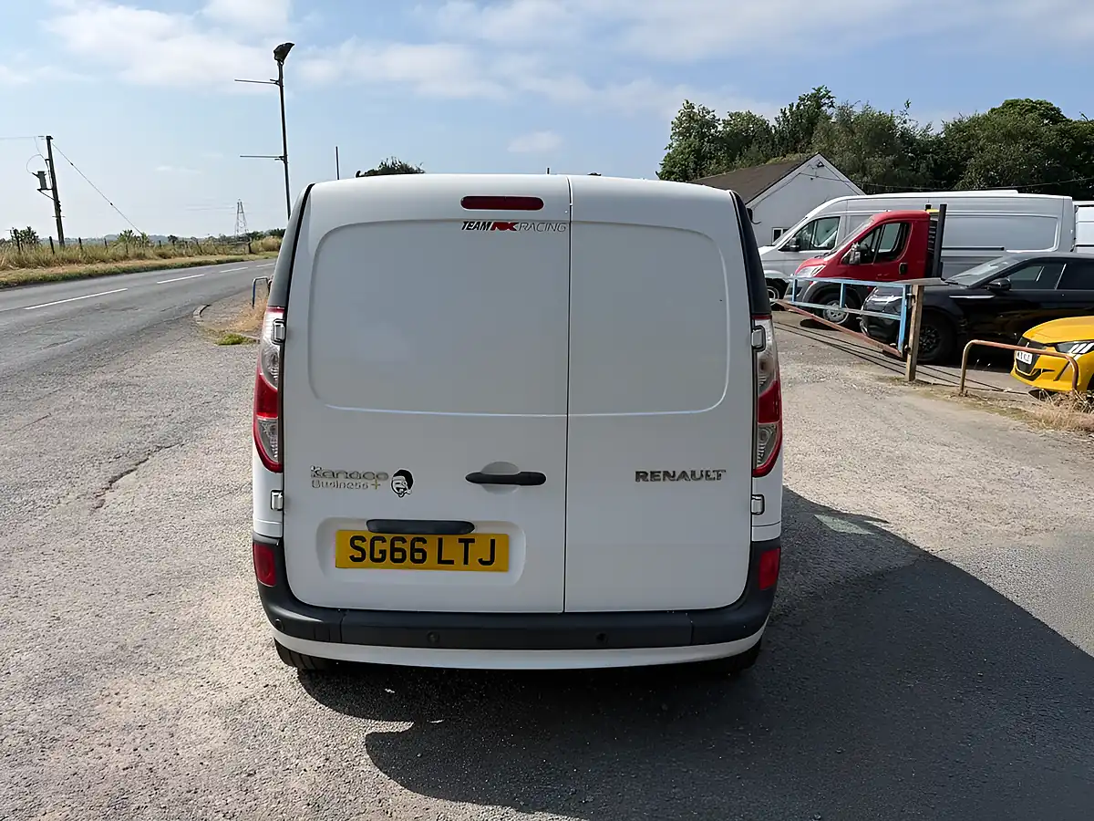Used 2016 Renault Kangoo Business+ White - Interior and Exterior details 4
