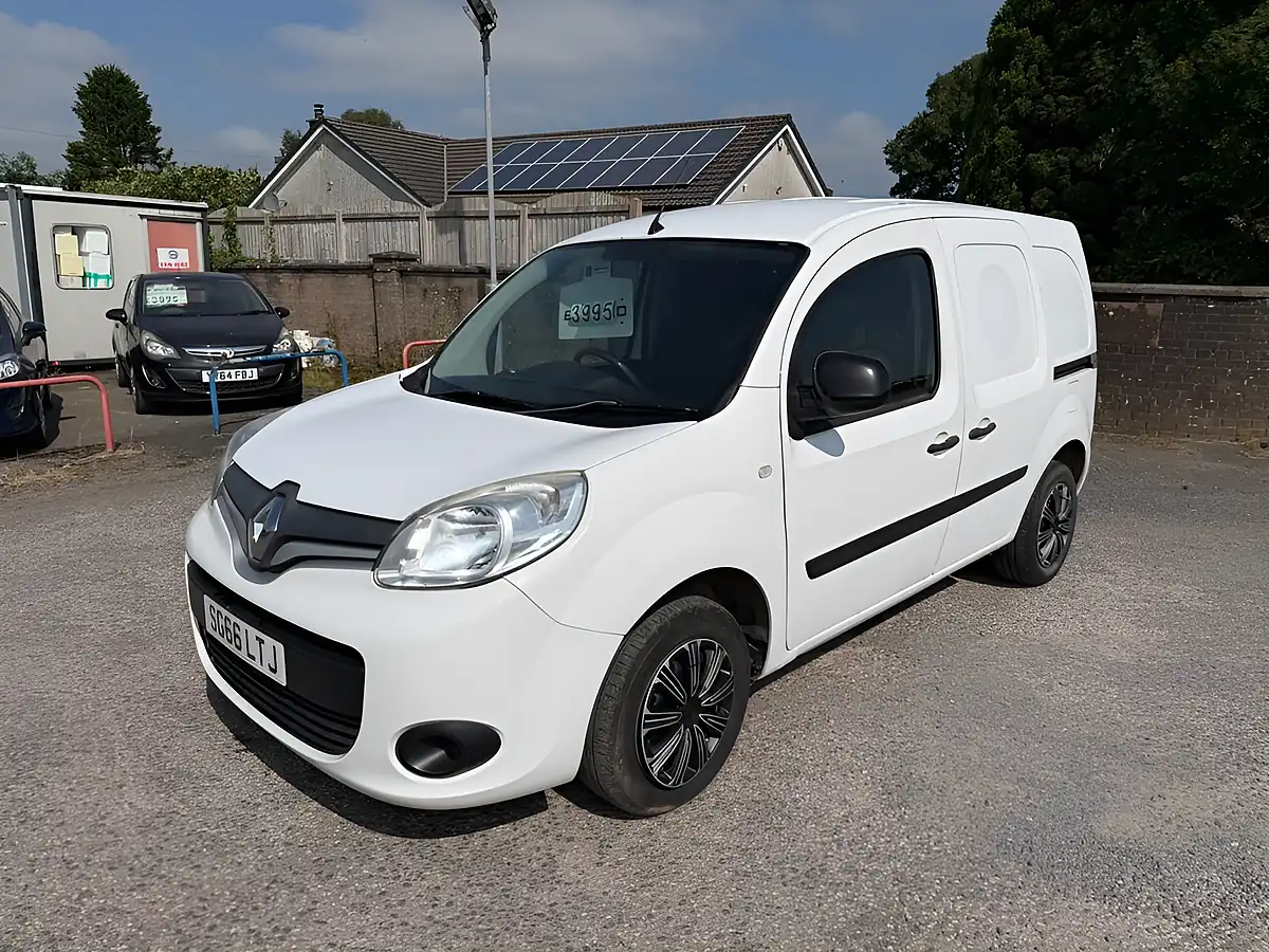 Used 2016 Renault Kangoo Business+ White - Interior and Exterior details 7