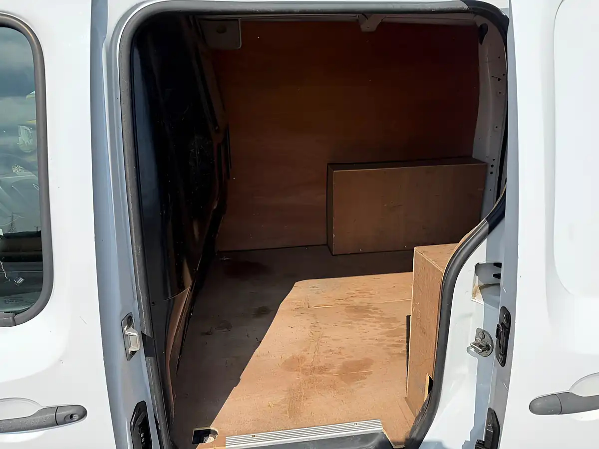 Used 2016 Renault Kangoo Business+ White - Interior and Exterior details 9