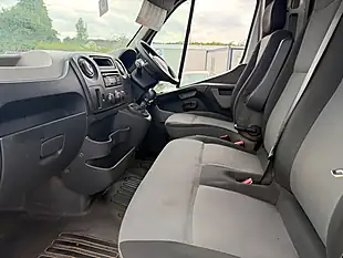 Used 2016 Renault Master Business White - Interior and Exterior details 11