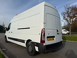 Used 2016 Renault Master Energy 35 Business White - Interior and Exterior details 5