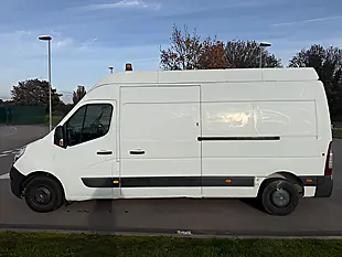 Used 2016 Renault Master Energy 35 Business White - Interior and Exterior details 6