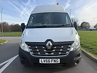 Used 2016 Renault Master Energy 35 Business White - Interior and Exterior details 8