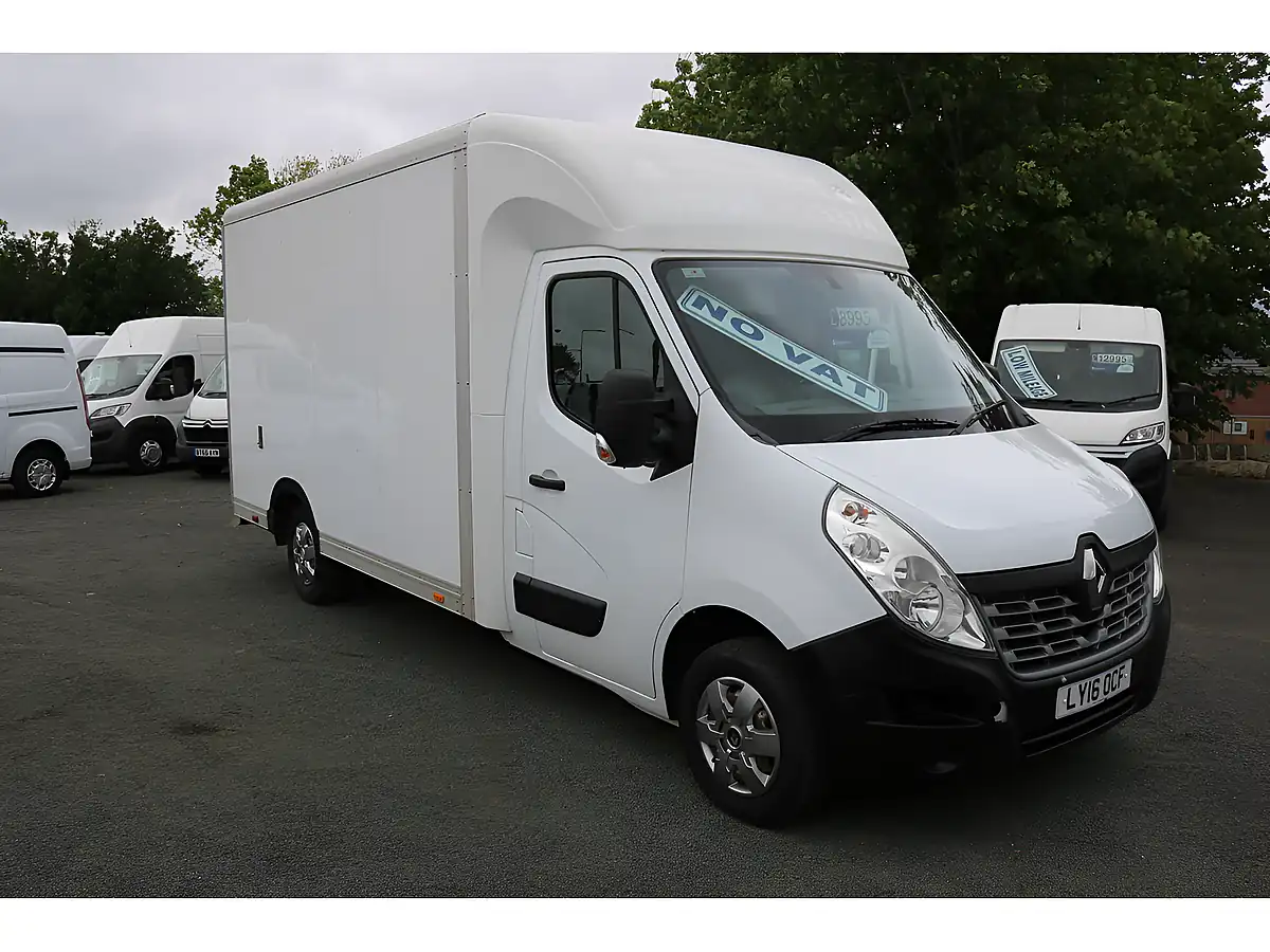 Used 2016 Renault Master Ll35 Business L/R Luton White - Front View