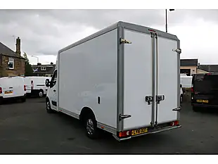 Used 2016 Renault Master Ll35 Business L/R Luton White - Interior and Exterior details 5