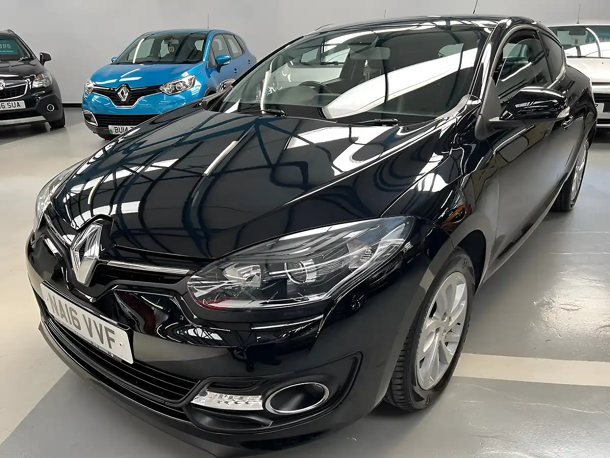 Used 2016 Renault Megane Dynamique Nav Diamond Black - Interior and Exterior details 2