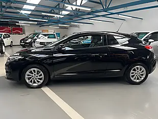 Used 2016 Renault Megane Dynamique Nav Diamond Black - Interior and Exterior details 3