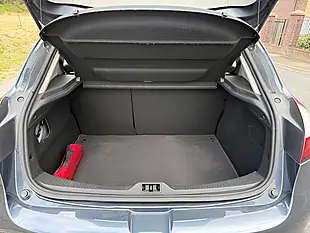 Used 2016 Renault Megane Dynamique Nav Grey - Interior and Exterior details 11