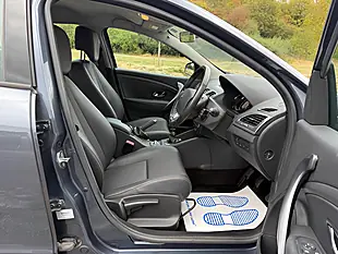 Used 2016 Renault Megane Dynamique Nav Grey - Interior and Exterior details 14